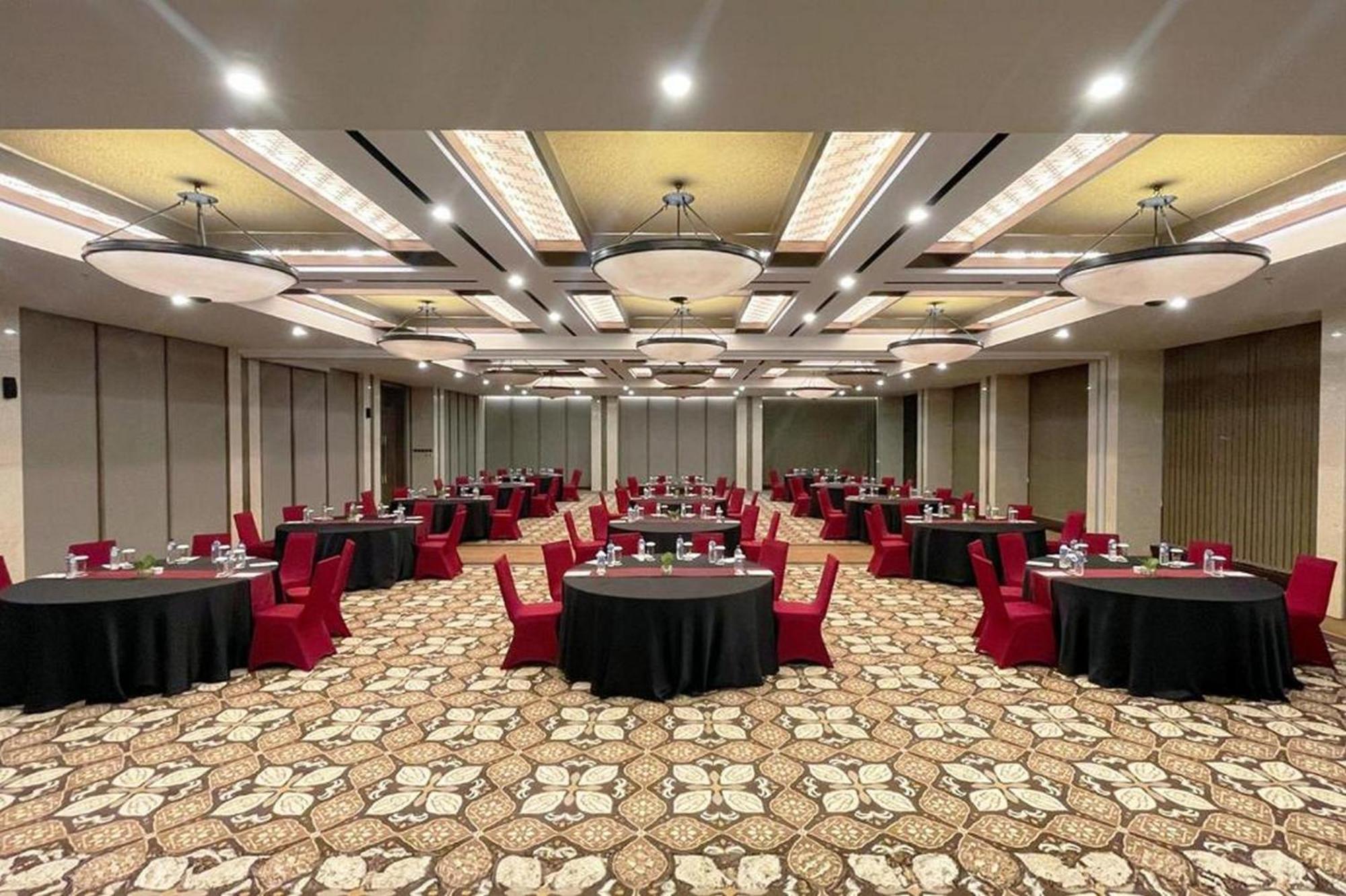 Swiss-Belhotel Airport Yogyakarta Ngoại thất bức ảnh